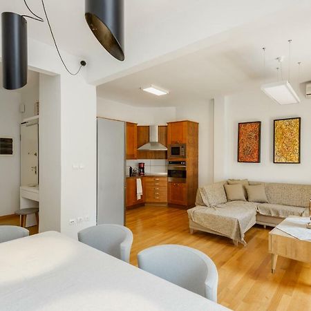 Brand-New Modern Flat In Heart Of City Thessalonique Extérieur photo