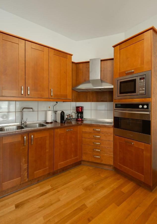 Brand-New Modern Flat In Heart Of City Thessalonique Extérieur photo