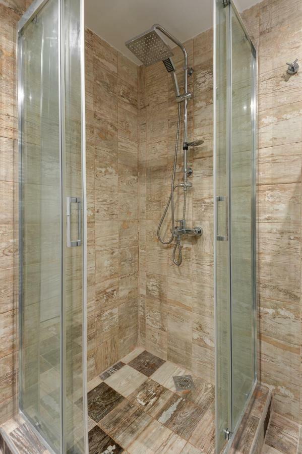 Brand-New Modern Flat In Heart Of City Thessalonique Extérieur photo